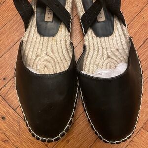 ZARA size 38 espadrille flat sandals in black, covered toes, sling back